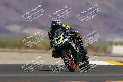 media/Sep-11-2022-SoCal Trackdays (Sun) [[81b7e951af]]/Turn 14 (1130am)/